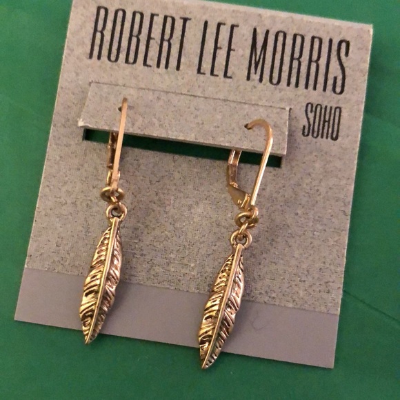 Robert Lee Morris Soho Gold Tone Textured Metal Feather Drop Earrings NWT - Picture 9 of 11